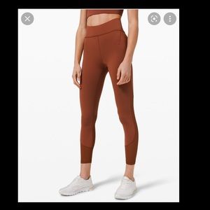 🍁 Lululemon rare (wore once) Everlux And Mesh High-rise Tights 25"